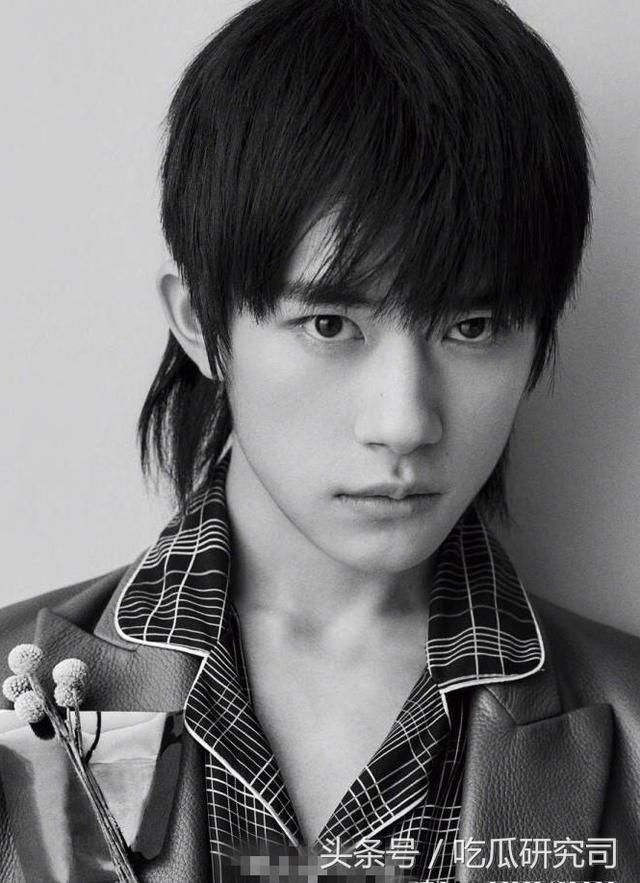 吴亦凡与蔡徐坤、易烊千玺撞了同款发型，网友大呼接受无能！