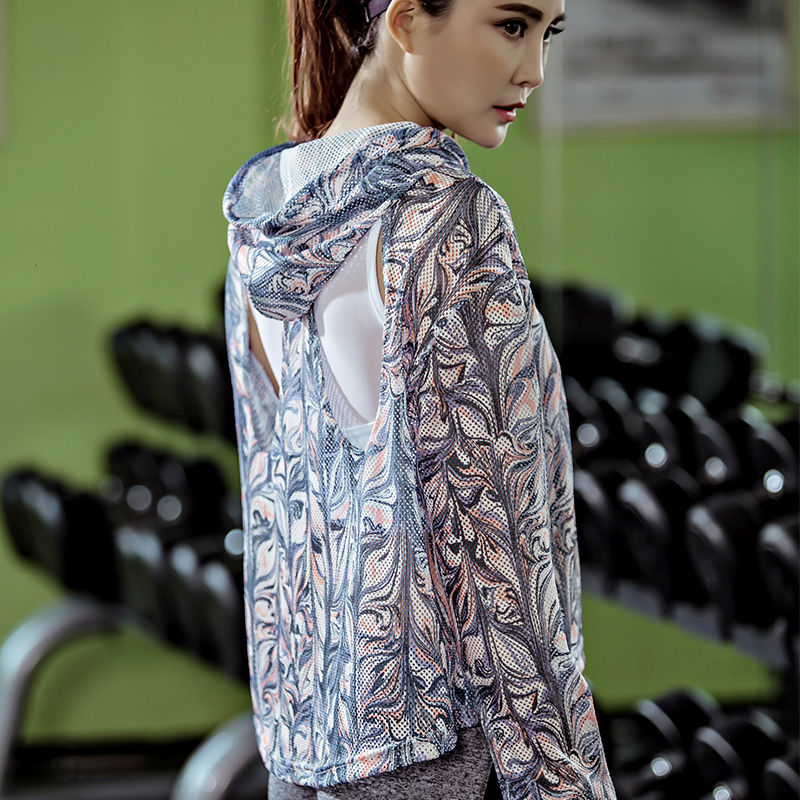 瑜伽房小姐姐总被多看两眼，只因她总这样穿，美到窒息