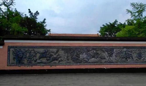 四川一座古老的祠庙,却有两座帝王墓,其中埋葬着古蜀国开国之君