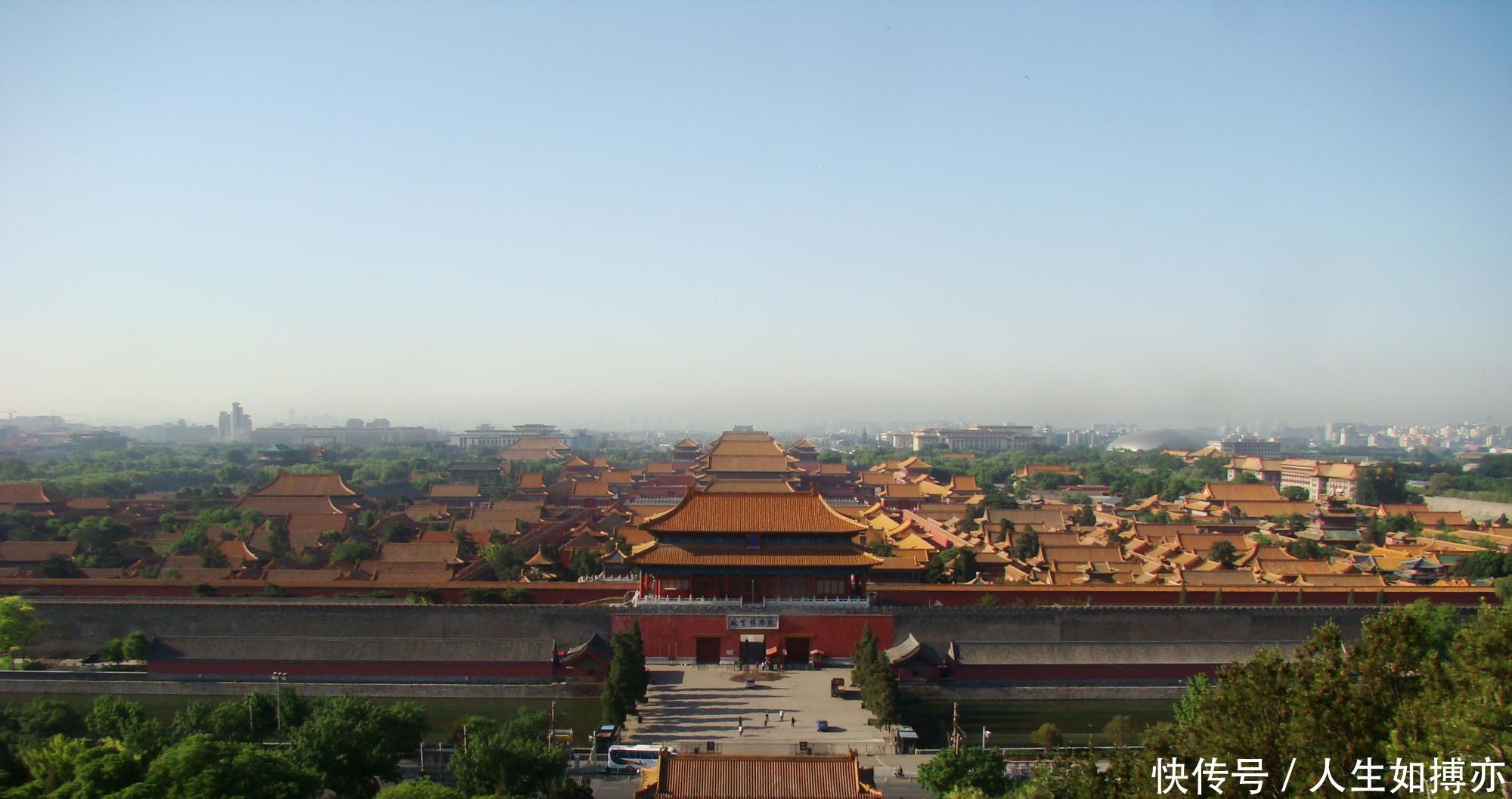 到北京游览故宫的导游说不能走回头路，你们知道这是为什么吗？