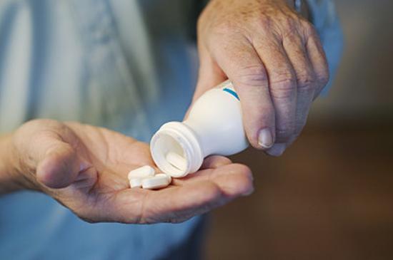 吃了“保健品”36岁男子“走了”？警方已介入调查