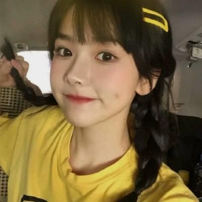  花脸■00后经常对“嘴唇”做3件事，颜值八成越来越高，早晚养成校花脸