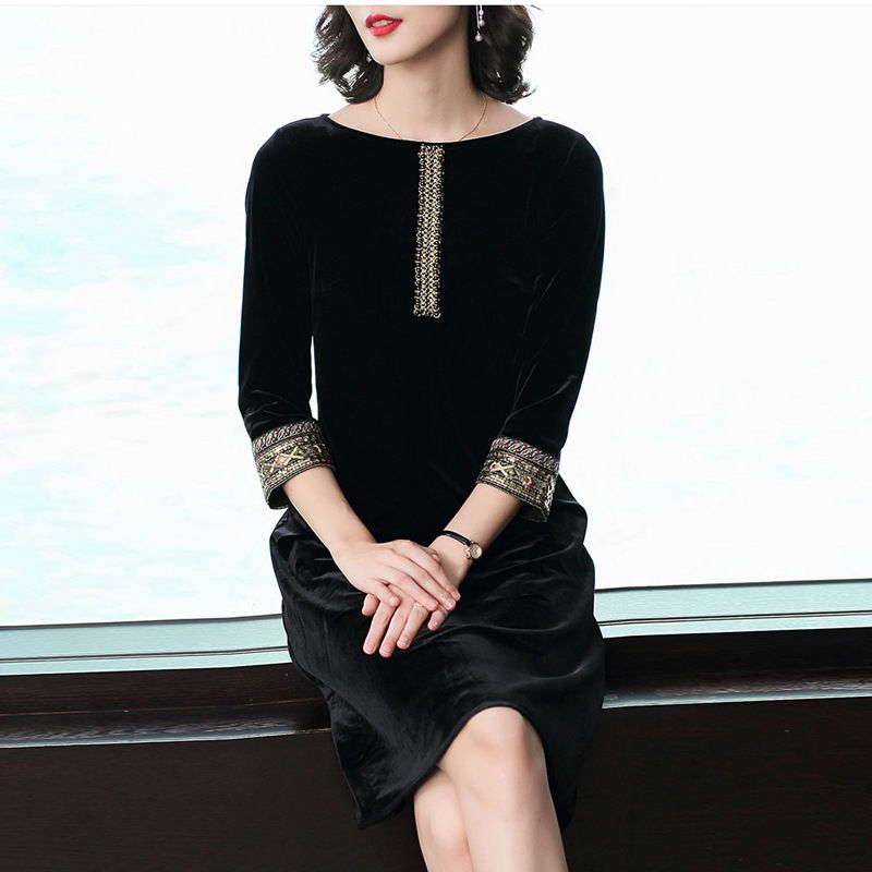 一件金丝绒，胜过十件旗袍!推荐60后女人穿，中秋国庆穿正好