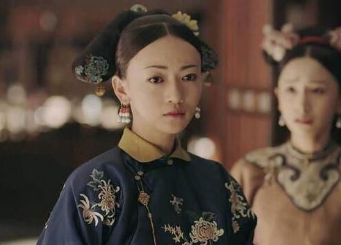 佘诗曼澄清拍戏传言，4个字评价吴谨言，网友：滴水不漏！