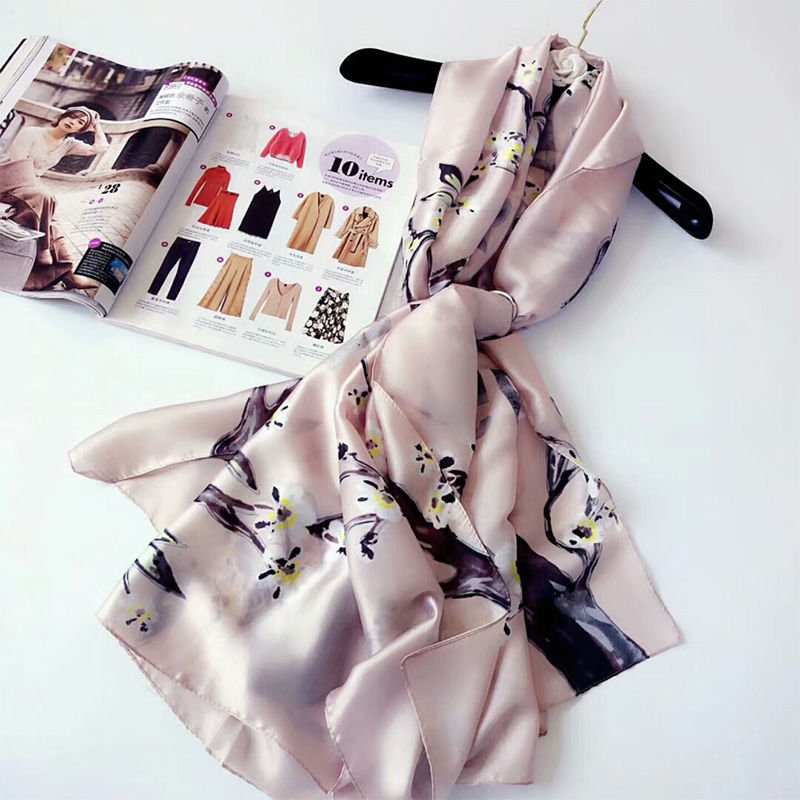 足足等了俩月!让人一见倾心的披肩终于上新了,一款比一款洋气