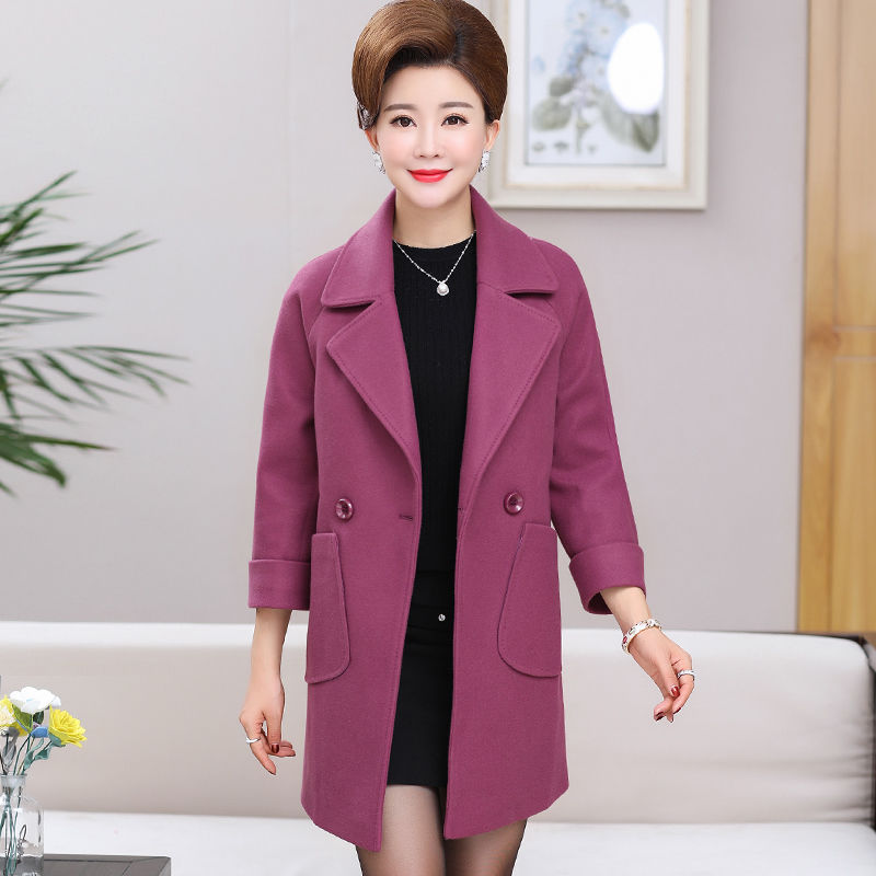 刚上市就火“双面绒”大衣，一件比一件时髦，40岁老婆穿超减龄