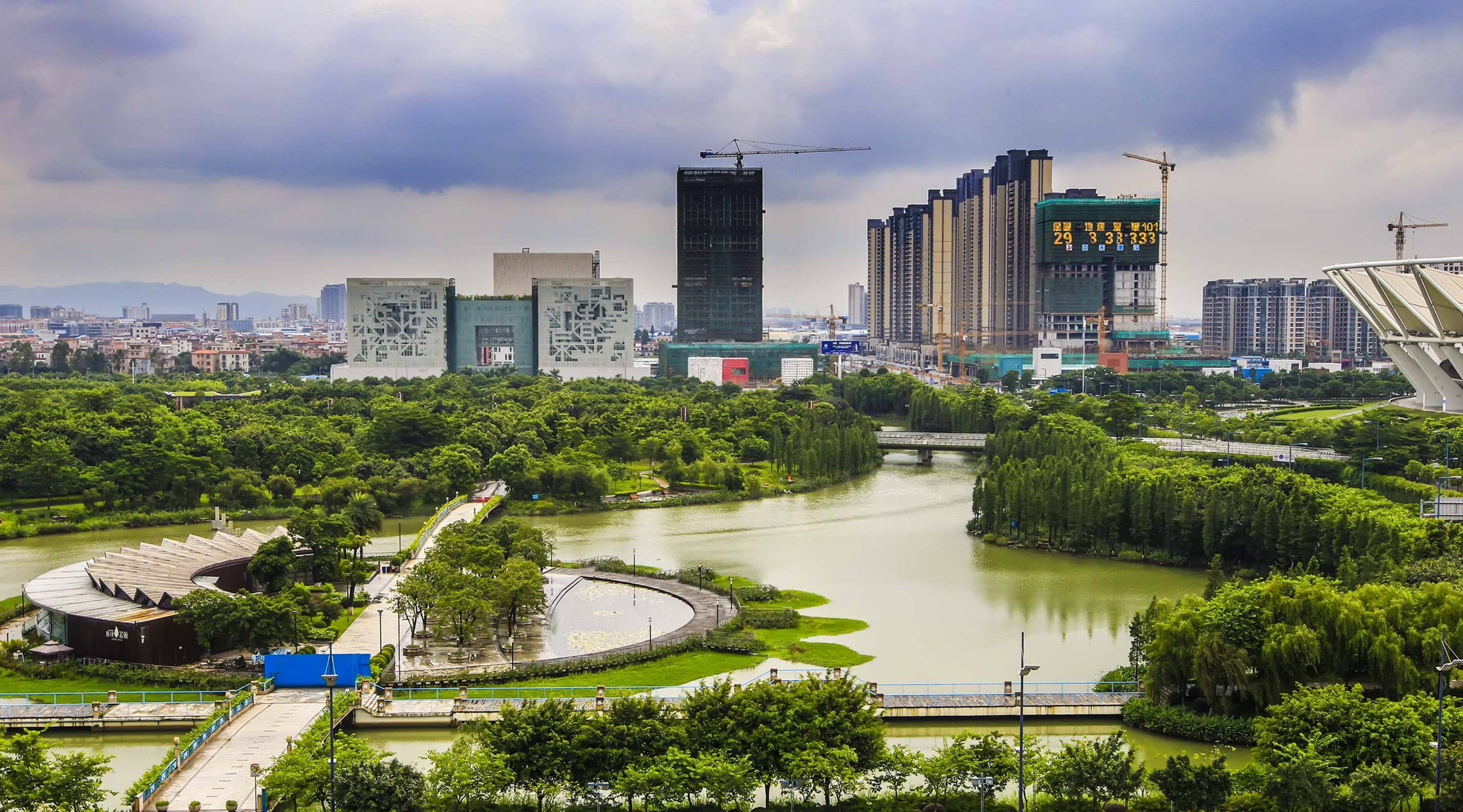 中国最有钱二线城市:富豪超湖南全省,GDP万亿却恐被邻城合并