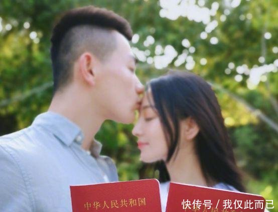 张馨予当“军嫂”轰动娱乐圈，军方出面恭喜，网友查查她的收入