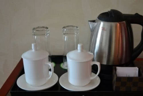 酒店保洁:不管几星级酒店,这“3样”随身携带!住得干净不生病