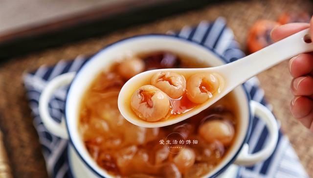  冬季@要想皮肤好，女人不要放过此汤，补水滋润，皮肤滑嫩，美翻了！