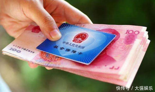 企退人员养老金即将补发,上海67岁老人33年工龄,能领这么多