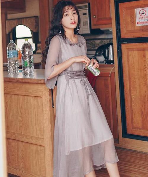 让人怦然心动的绑带元素,已火的一塌糊涂,让你瞬间脱离路人形象