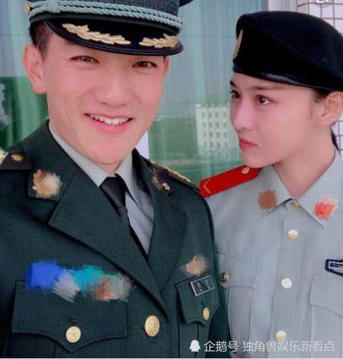 嫁给军人老公何捷之后，张馨予的评论从不断被diss到成了娱乐圈“