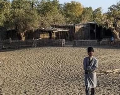  「接触」中国最后的沙漠“原始部落”不与外界接触，隐居沙漠深