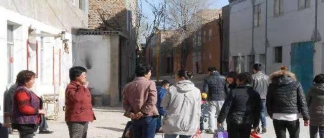  #亲戚家#农村亲戚之间感觉不亲了，几年不走动就“断亲”，为啥