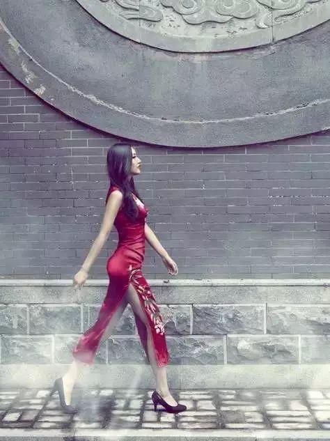 真养眼!勾魂女子旗袍照片!