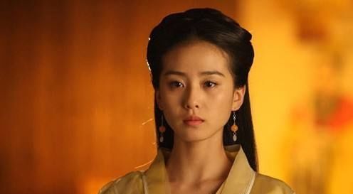  [张无忌]黄衫女一招秒杀周芷若，那么能不能秒杀张无忌？终于知