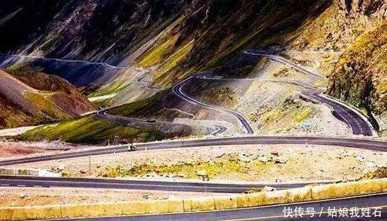 独库公路，媲美318川藏线！去一次震撼一次