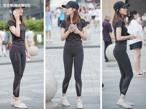 美女身材很有曲线美感，一看就知道平时没少运动！