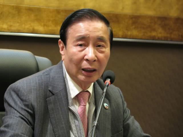  #李兆基#在香港囤了7500亩农田，打算以此发大财，今却被官方收