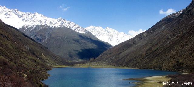在四川，有一座被称作东方阿尔卑斯山，是国内距大城市最近的雪山