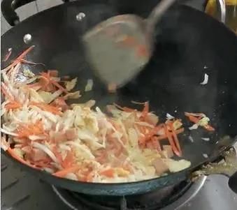 「简直」面条这样做，简直不要太好吃，学会了，一日三餐就有着落了！