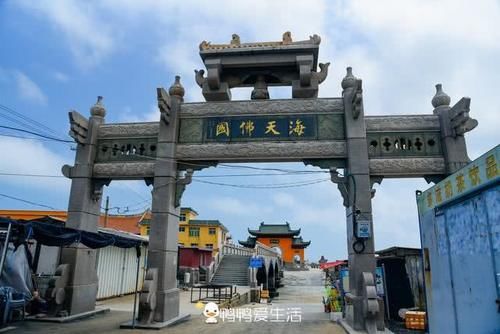  [建筑]国内最神奇的寺庙，举世罕见一岛一寺建筑，现实版海天佛国再现！