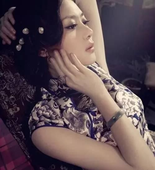 50张勾魂女子旗袍照片，真养眼！