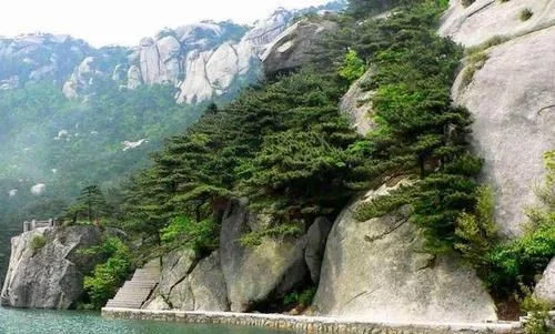 天龙关风景秀丽,峡谷貌似巨龙,传说故事吸引人们前来