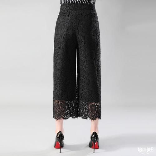 过时的裤子别穿了，今春流行这种阔腿裤，百搭洋气显气质