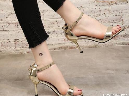 减龄必备蝴蝶结高跟凉鞋, 让你美足清凉一夏