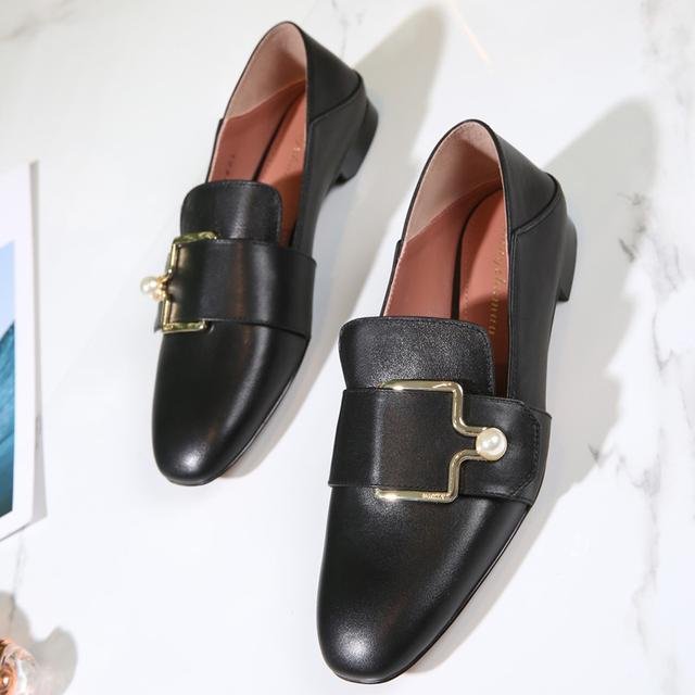 新发现一种女鞋:粗跟鞋，比高跟鞋柔软时髦，老婆一口气买3双