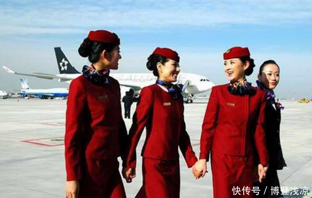 1982年民航空姐老照片曝光 那时候喝茅台不要钱！
