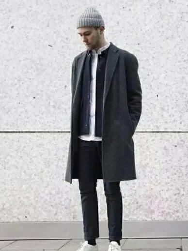 【牛仔裤来】中长款的衣服搭配哪些靴子漂亮?