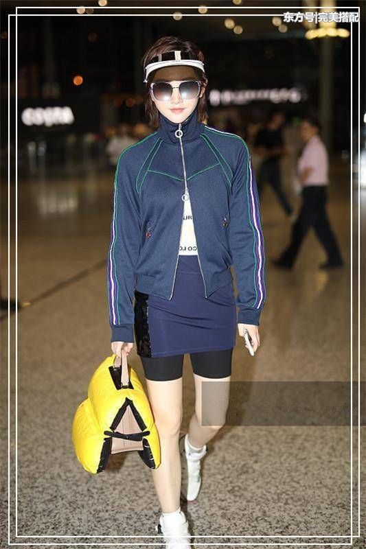 裙子里面套长裤算什么?景甜直接套健美裤,网友直呼:丑出新高度