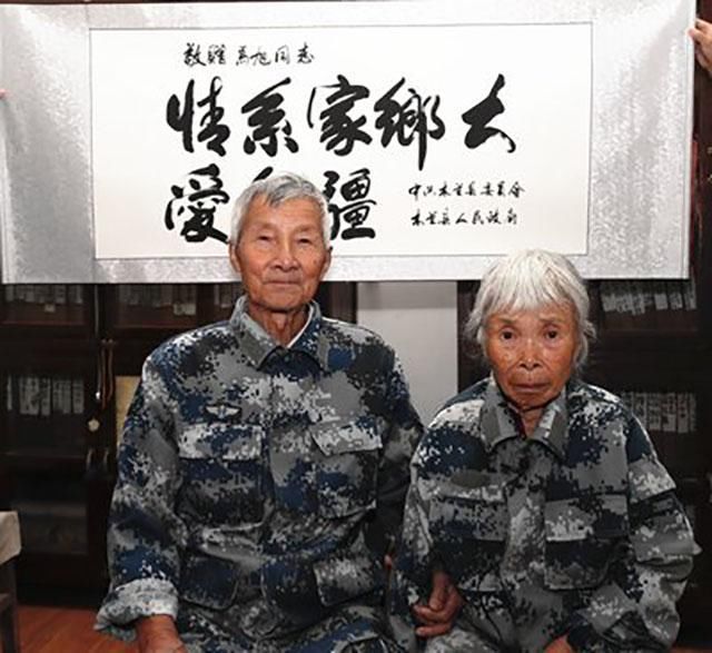  归乡：中国女伞兵传奇一生：14岁参军，85岁捐光1000万，如今含