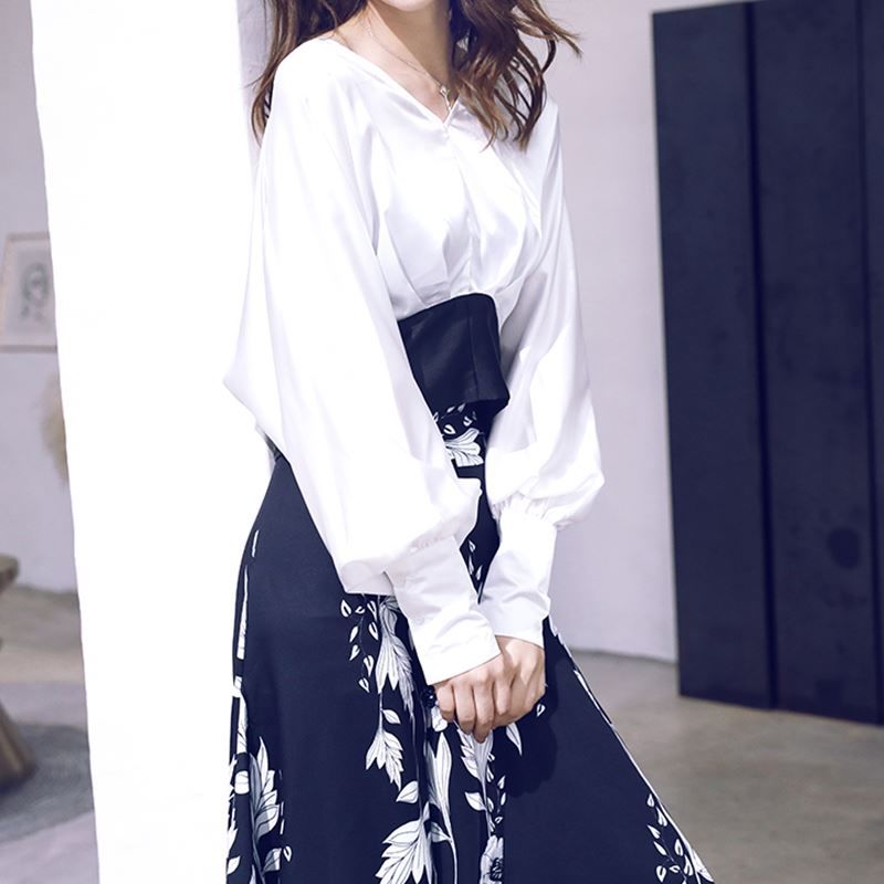 立秋过后别傻傻买裙子，学下面这些女人穿洋气套装，时髦更显美嫩