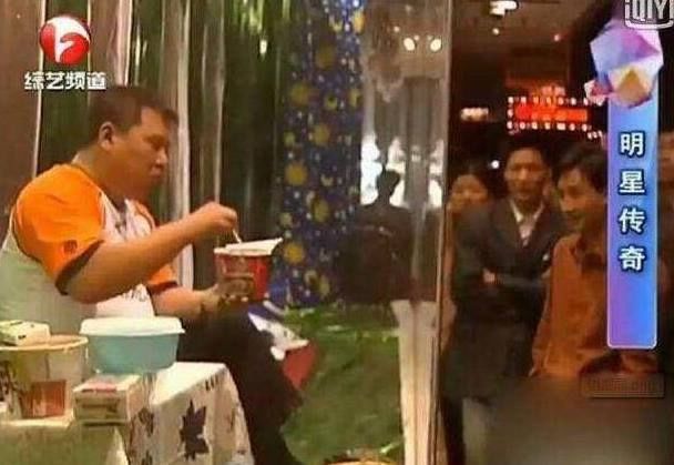 『以说』郭德纲为何如此斤斤计较，师父侯耀文给出完美的答案