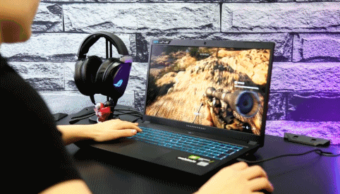  尺寸■十代酷睿i7+大尺寸高刷电竞屏，游戏发烧友亲测，你想要的它都有~