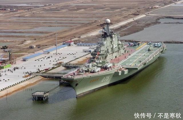  巧妙■散尽家财买航母，“扬言”要将其改造成娱乐会所，巧妙骗过全世界