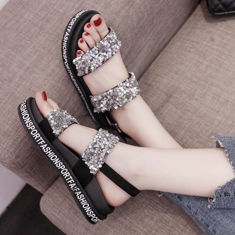 火了火了，这几款女鞋要火了，还好我抢到第七款，忒抢眼了