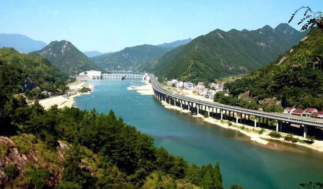 浙江面积最大的城市，藏着绝美古镇和山水美景，不是杭州宁波！
