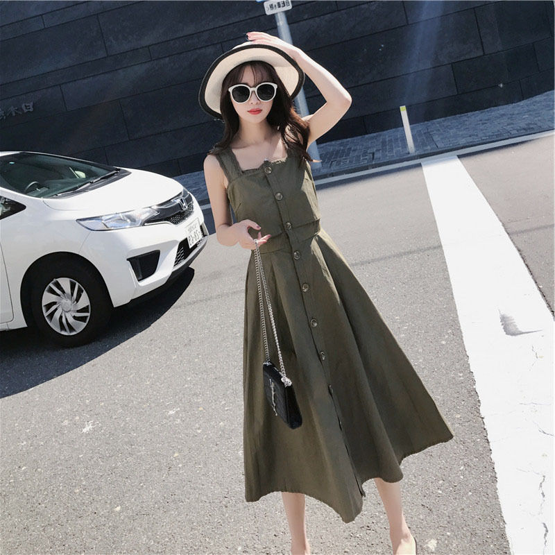 女人大胆最漂亮?“流氓裙”直接穿出门，性感迷人美丽青春