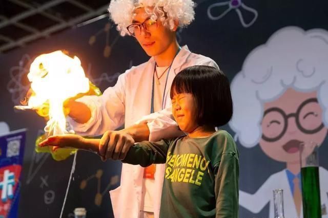 2018城市总结，南京、苏州、武汉、深圳、重庆等城市各有亮点