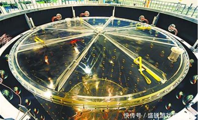 我国斥巨资造直径十二层楼的玻璃球,引众多国