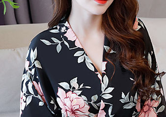 还在穿“秋衣布料”的睡衣?国产材料“蕾冰丝”,穿在身上太迷人