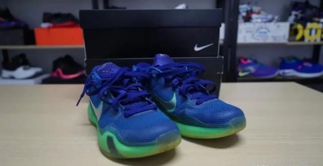 「双鞋」前后掌Zoom Air的科比球鞋只需400块?当年的神鞋你穿过吗