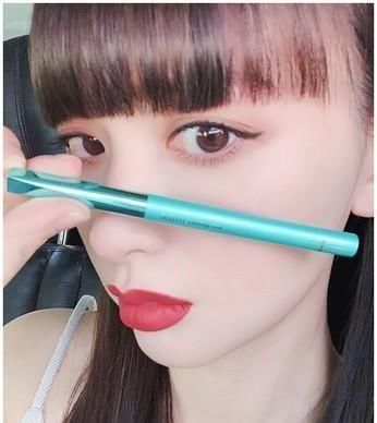 遮瑕产品■眼线画S看分岔!学会4种彩妆品正确使用法 让你不再买地雷