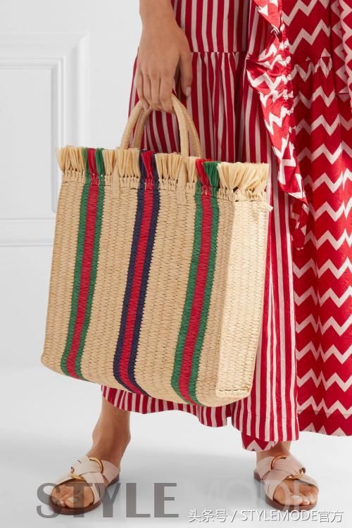 够大够时髦！今夏的包款就是大！大！大！