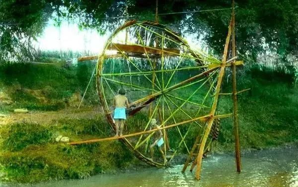 珍贵老照片再现1917年的四川社会:图一为龙头桥，图六为抽烟道长